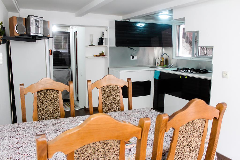 Apartment Liko Тбилиси Екстериор снимка
